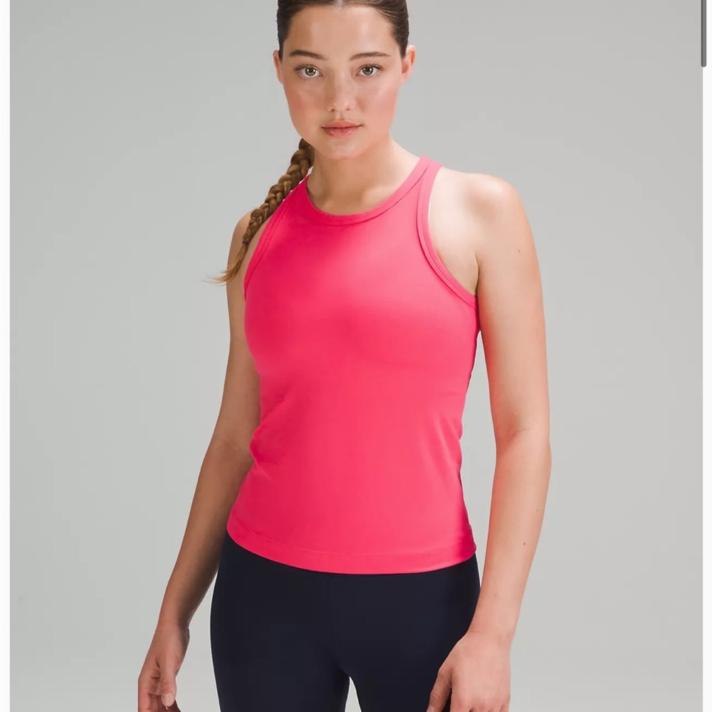 Lululemon high neck align tank waist length size 6 lip gloss